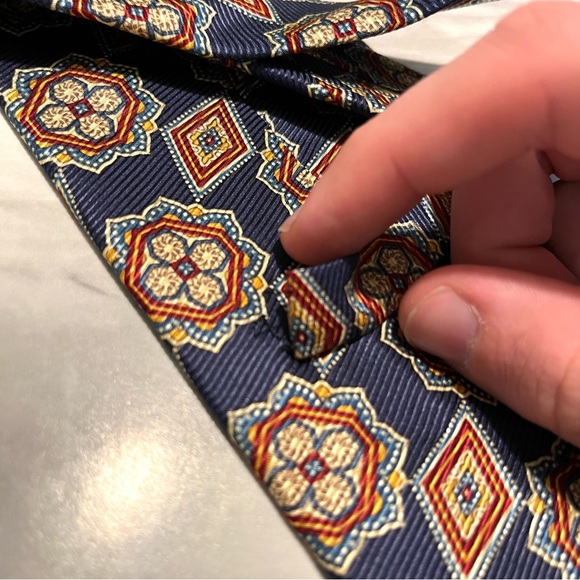 Burberry Silk Geometric Tie - Picture 4 of 5